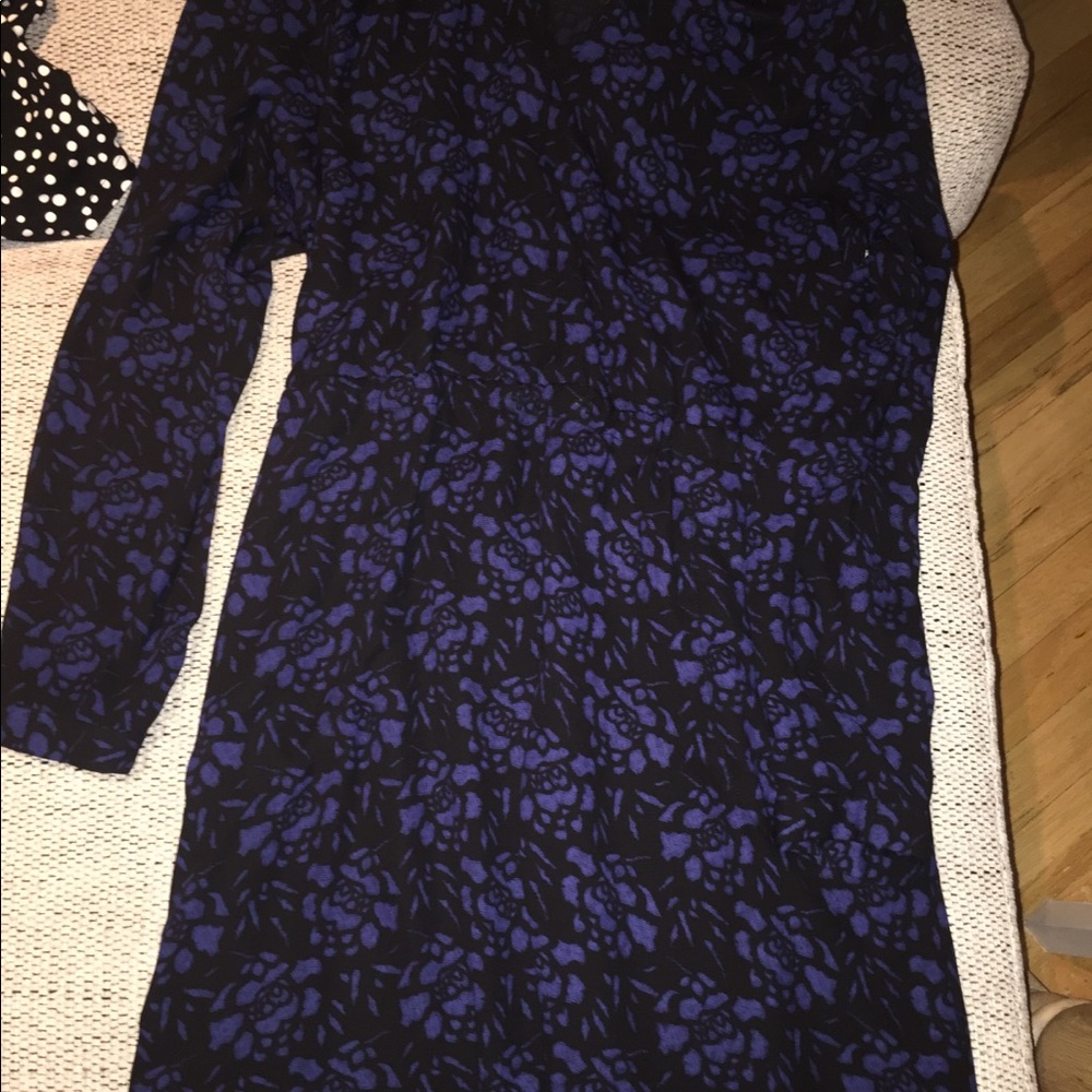 Multiple work dresses - Picture 5 of 8